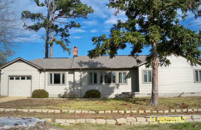 2200 Loop Road - 4 Bed 2 Bath