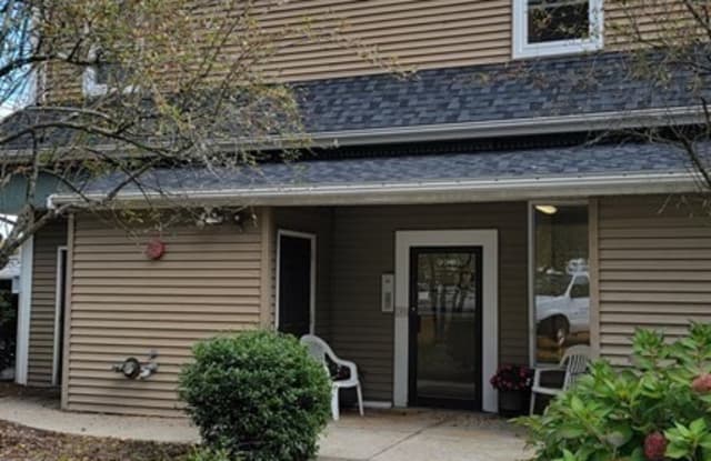 996 East Street - 996 East Street, Walpole, MA 02081