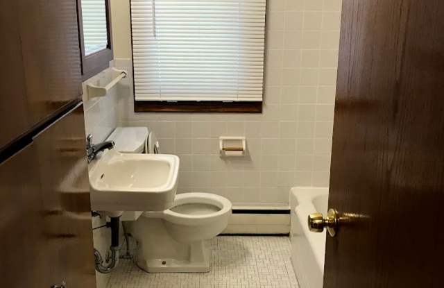 4009 west 31st St (St. Louis Park)