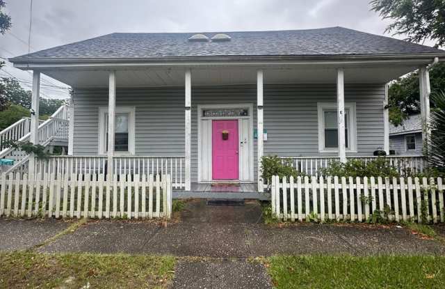 618 Harnett Street – Downstairs Unit | Wilmington, NC 28401