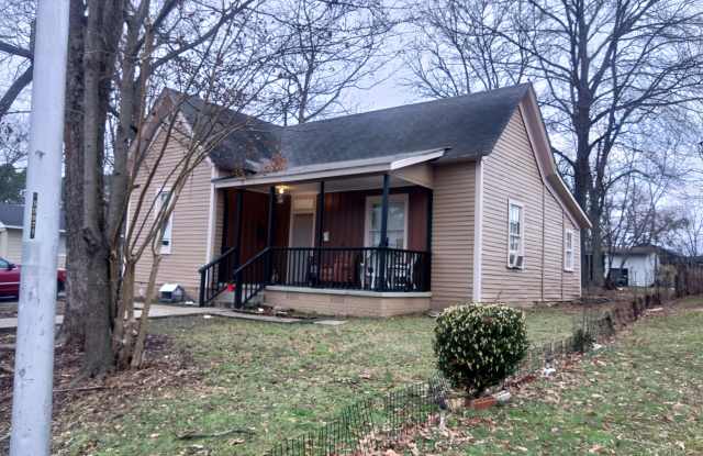 Photo of 409 W 20th Apt B R