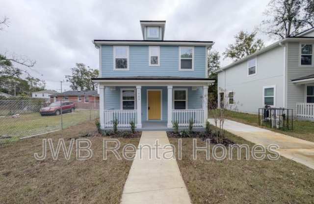 Photo of 1466 Mason Ave