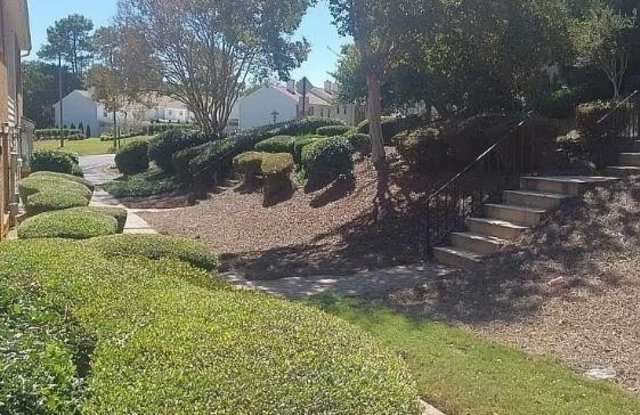 110 Holcomb Ferry Road