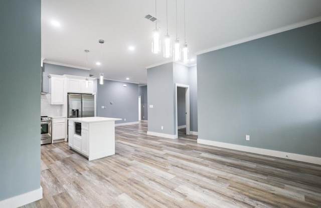 1519 Stonewall Street