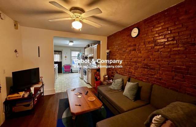 8 Mead St.