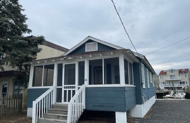 111 Randall Avenue - 111 Randall Avenue, Point Pleasant Beach, NJ 08742