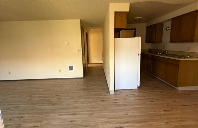 Mason- 2109 E 8th Street