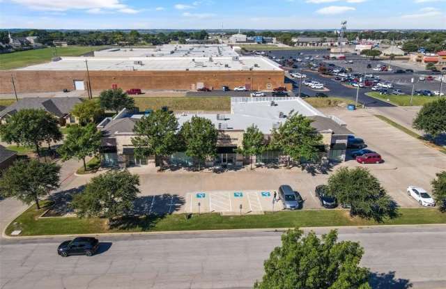 202 Hyde Park Boulevard