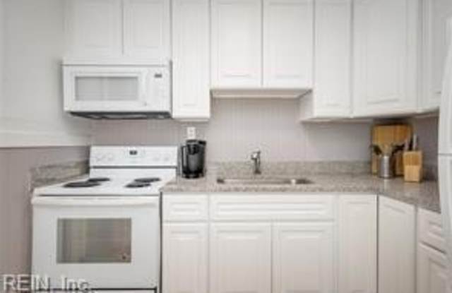 4008 Colonial Avenue