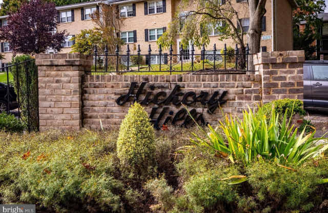 206 CROCKER Drive unit: D