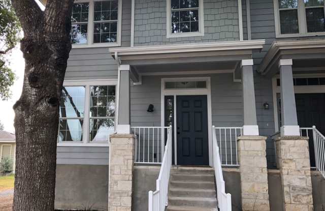 **PLUM CREEK / KYLE ( 2 WKS FREE w/lease through 5.31.27  qualified app )