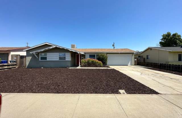 950 Ash Ave
