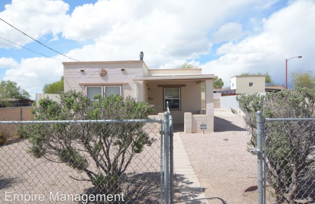 402 W. 26th Street - 402 West 26th Street, South Tucson, AZ 85713