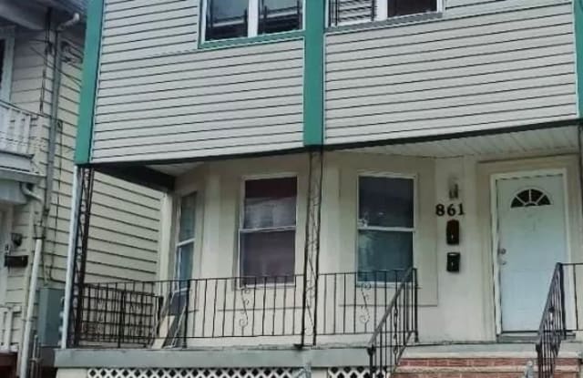 861 S 14th St - 861 South 14th Street, Newark, NJ 07108