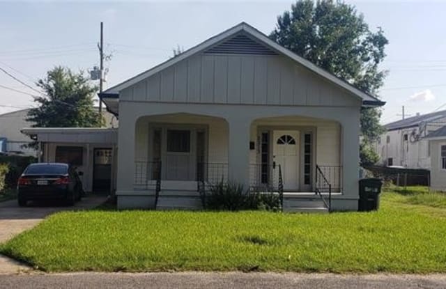 2313 10TH Street - 2313 10th Street, Kenner, LA 70062