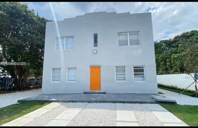 6828 NW 3rd Ave