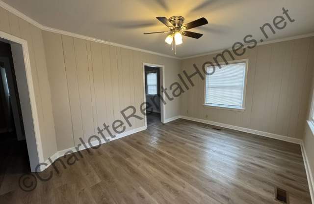 Brick Ranch home Convenient location