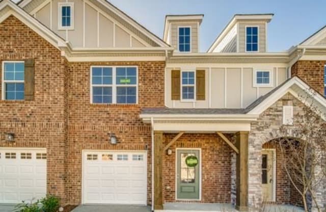 1026 Emery Bay Circle - 1026 Emery Bay Cir, Hendersonville, TN 37075