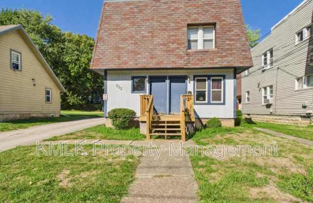 533 Gage St