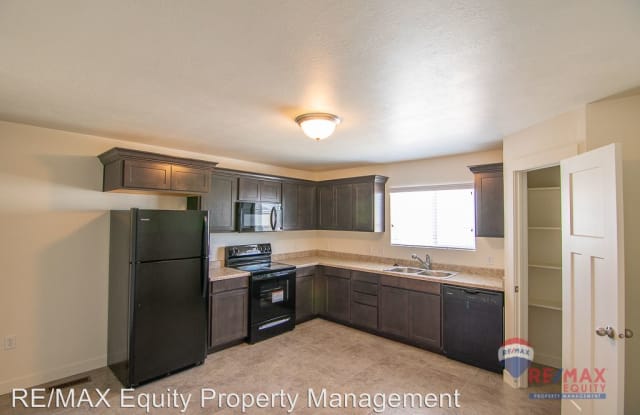 4080 E Sunbury Ln - 4080 E Sunburn Ln, Sandy, UT 84094