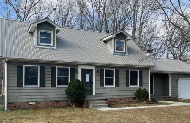 203 Macs Lane