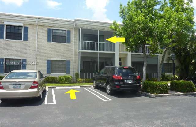 Photo of 180 Cypress Club Dr