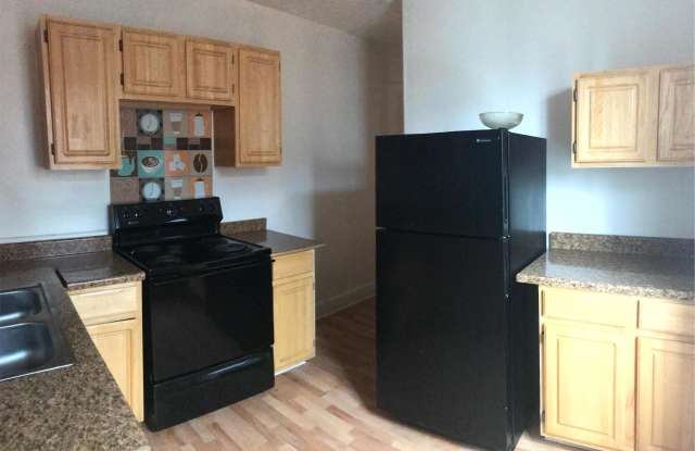 556 Pennsylvania Avenue - 2