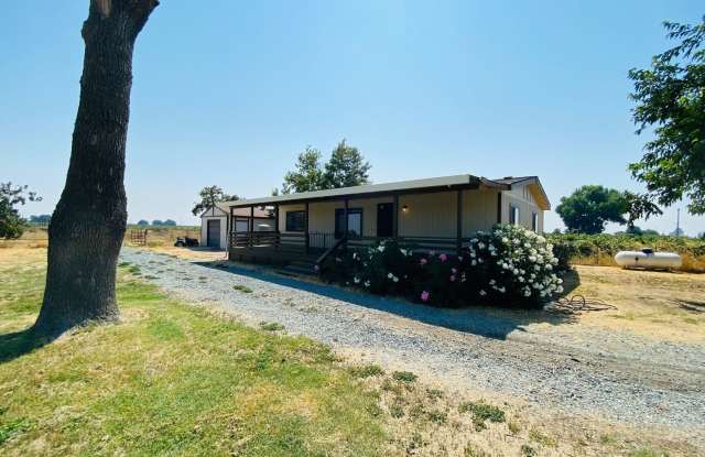 21616 N Thornton Rd - 21616 Thornton Road, San Joaquin County, CA 95242