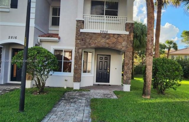 2808 SW 83rd Ave 107 - 2808 Southwest 83rd Avenue, Miramar, FL 33025