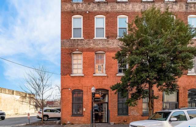 Photo of 2311 MORRIS AVENUE