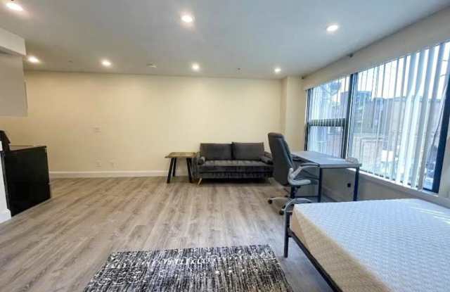 1024 Commonwealth Ave.