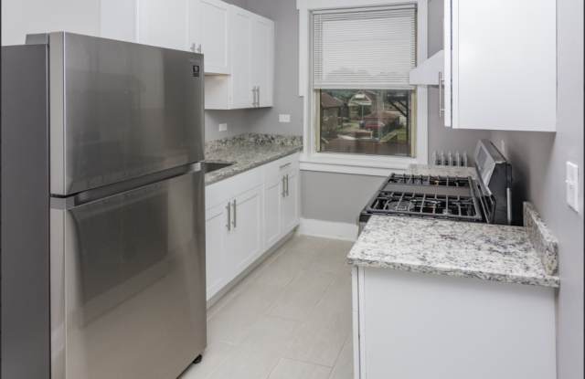 6905 South Prairie Ave.