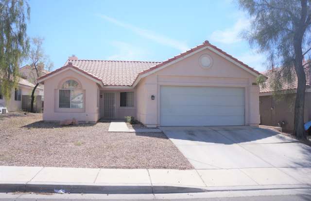 Photo of IMMACULATE 3 BEDROOM 2 BATHROOM SINGLE STORY HOME,