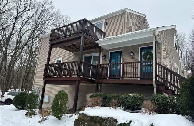 Photo of 351 New London Avenue unit: 501