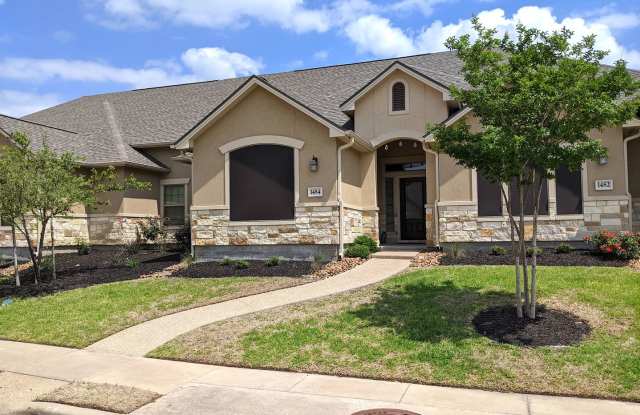 3 Bed 3 Bath Townhome in Summit Crossing for Fall 2026 Move In!