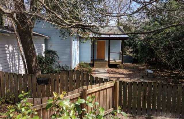 414 1/2 Chamberlain Street