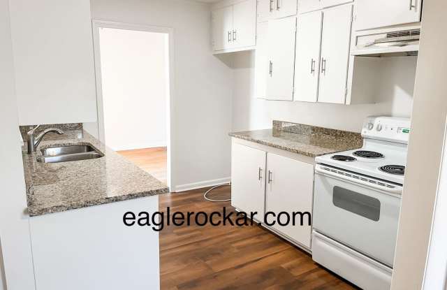601 S Independence