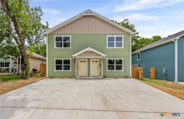 Photo of 820 S 24th Street unit: A