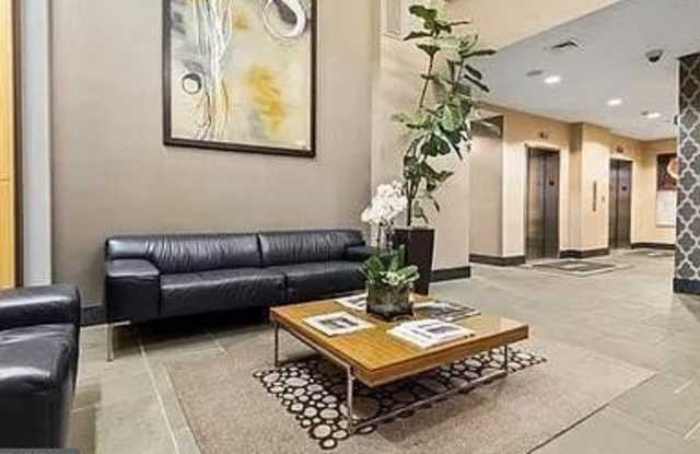 1425 LOCUST Street unit: 3B