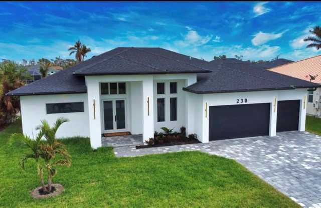 230 W PINE VALLEY LANE
