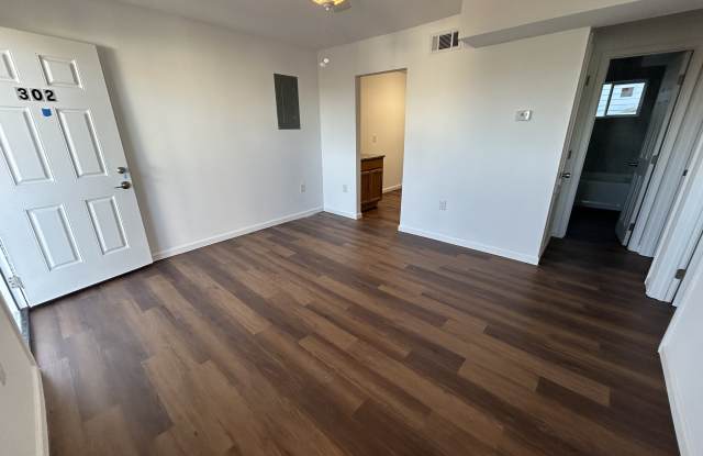 Photo of 3318 Broadway Street-2