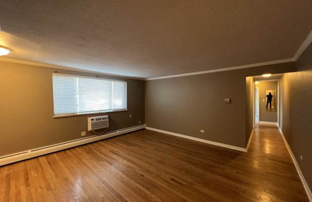 1242 N. Gaylord Street #104 - 1