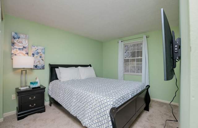 Inviting home with private fenced yard for pets