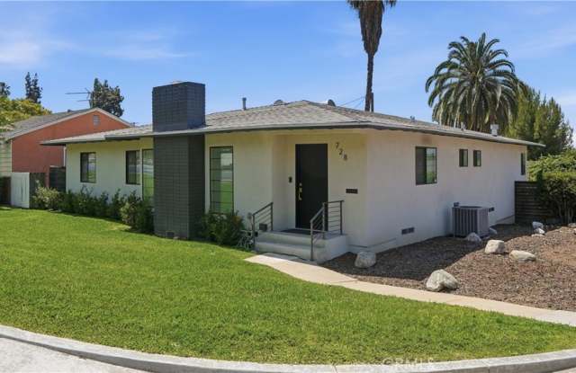 728 Val Vista
