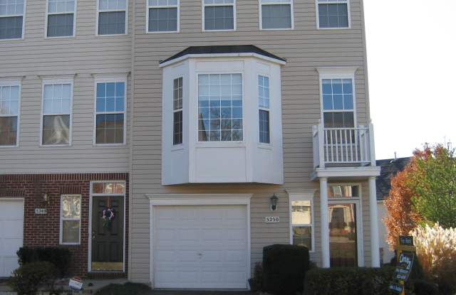 5250 Ballycastle Cir