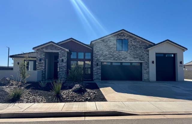 Photo of Beautiful Modern 5 Bedroom Furnished Home!!