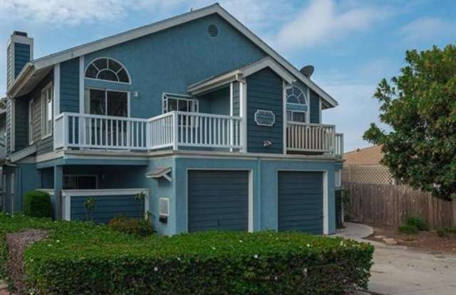 Photo of PB 3br Townhome $6000 to share Pacific Beach 3 Br Townhome 2 Car Garage Modern Appliances