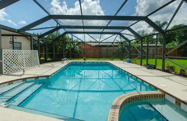 22191 SW 60th Avenue