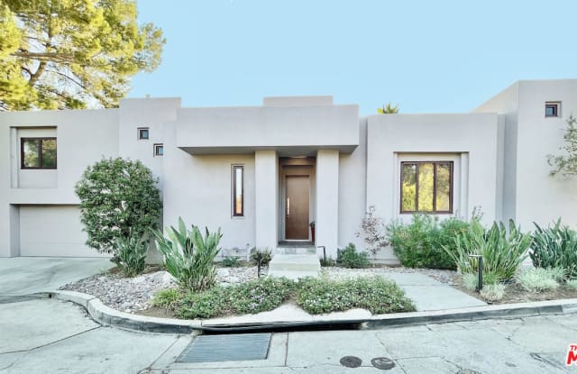 5506 Ridge Oak Dr - 5506 Ridge Oak Drive, Los Angeles, CA 90068