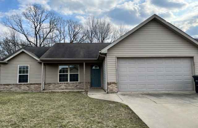 Gorgeous south side single family home in Romney Run subdivision. Fenced in back yard